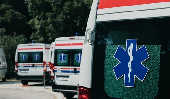 稻城救护车转运病人过路高速收费吗?